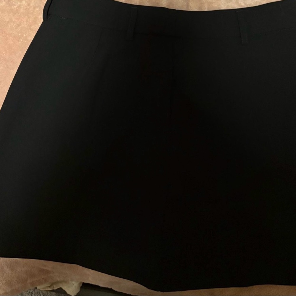 Black Forever 21 skirt size medium